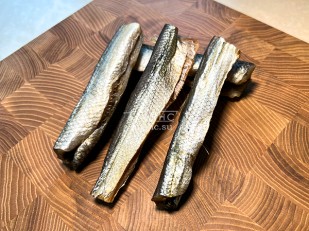 КВАНТОРГ Ушки по-тайски с соусом кимчи 150гр/уп: Корюшка вяленая (тушка)