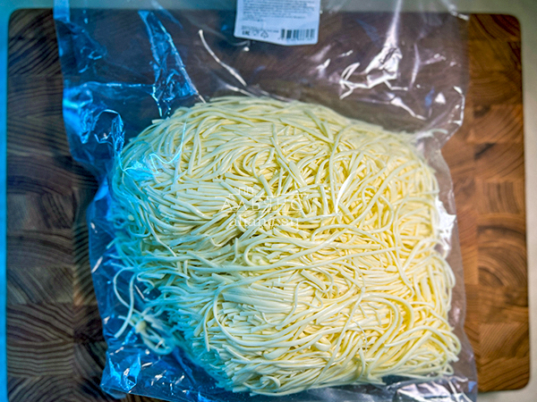 Сырный продукт ФЕРМЕРСКИЙ паутинка белая во Фрязино