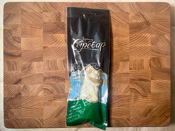 Сыр 100 гр ГОРНЫЙ СЫРОВАР (Косичка с укропом и чесноком) во Фрязино